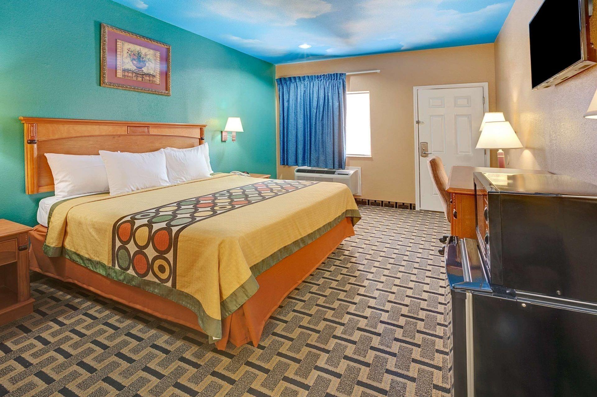 Sapphire Inn & Suites Диър Парк Екстериор снимка
